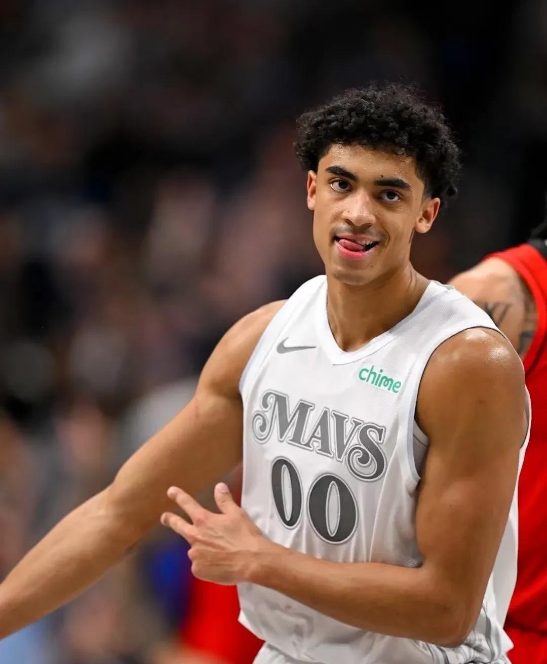 包含独行侠狂砍关键时刻神级表现分，连续三场30+迎来新赛季高光！的词条